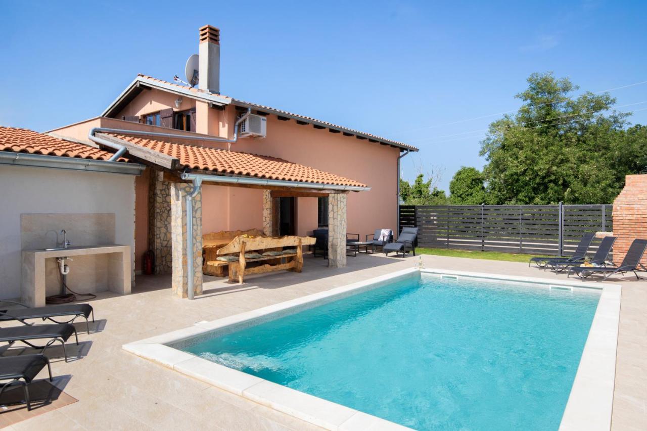 Holiday Home Franika Medulin Exterior foto